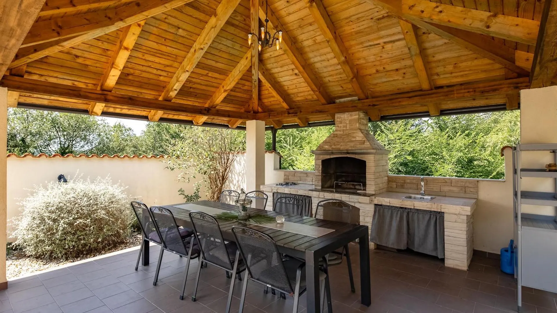 Villa Anna With Private Pool And Garden - Happy Rentals Kricina Apartment